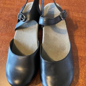 Dansko Sam Pump Mary Jane - Soft Black Leather Size 42 Women’s 8.5-9